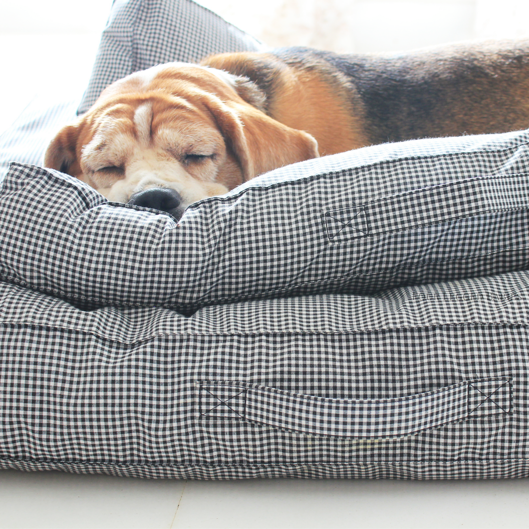 Square Gingham Luxurious Dog Bed Removable Cotton Cover & Machine Wash – FourLeggedBabies