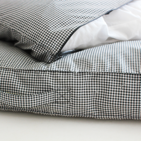 Square Gingham Luxurious Dog Bed Removable Cotton Cover & Machine Washable Bed For Daily Use