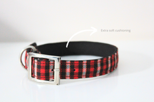 Load image into Gallery viewer, Black &amp; Red colour dog collar